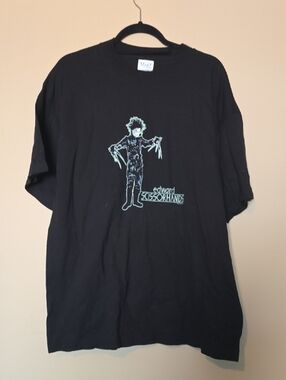 Edward Scissorhands Graphic Tee - Black with Mint Design